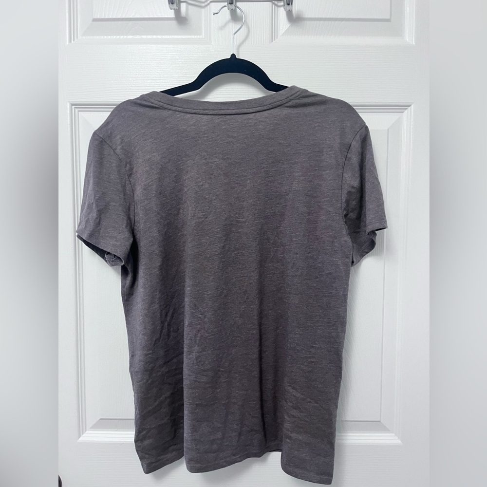 ✨ Celestial Embroidered Lucky Brand Tee - Picture 4 of 10